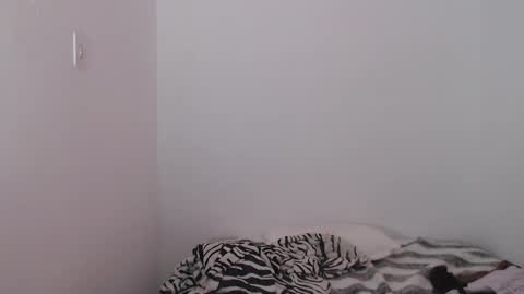 M E G A N  online show from 03-07-26, 04:15