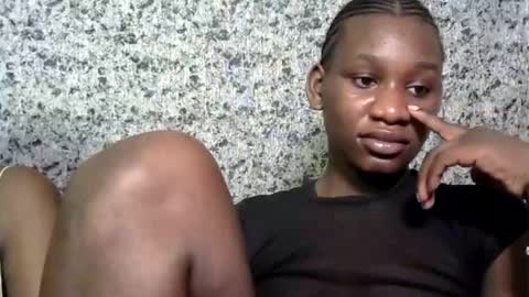 Snapshot of latina_ebony1 chatting on 12-17-25, 08:42 Latina online show from 12-17-25, 08:42