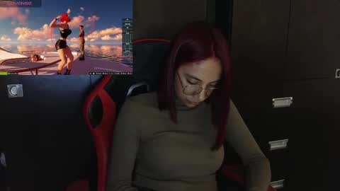 Snapshot of latina_french chatting on 02-17-25, 10:58 leidy online show from 02-17-25, 10:58