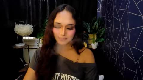latina_kia online show from 02-21-26, 01:06