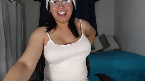 Snapshot of latinaflower_ts chatting on 12-10-24, 03:41 FLOR SALVAJE online show from 12-10-24, 03:41