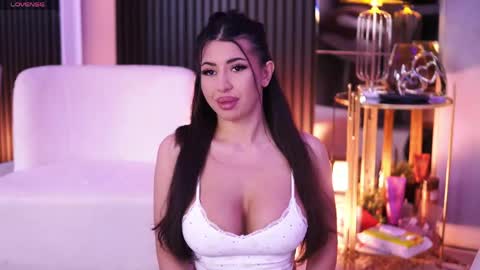 Latina online show from 04-24-26, 06:21