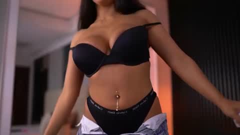 Latina online show from 07-08-26, 06:12