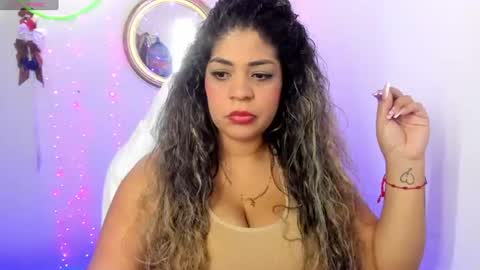 Snapshot of latinamav22 chatting on 06-29-26, 08:53 latinamav22 online show from 06-29-26, 08:53
