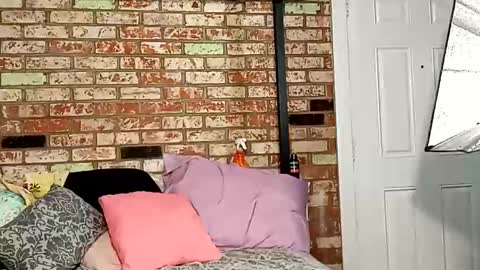 latinatgirldoll online show from 11-24-25, 07:30