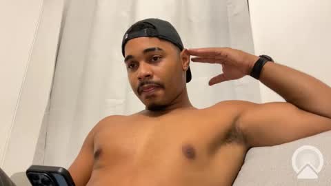 Snapshot of latinbbc_00 chatting on 02-23-25, 05:23 latinbbc_00 online show from 02-23-25, 05:23