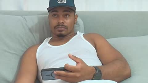 Snapshot of latinbbc_00 chatting on 02-27-25, 01:49 latinbbc_00 online show from 02-27-25, 01:49