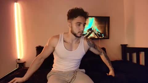 LatinBoyVIP  Colombian online show from 04-21-26, 02:23