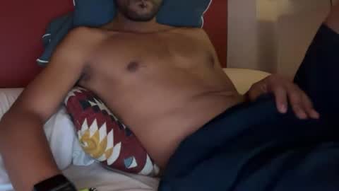 Snapshot of latinhandler chatting on 07-23-26, 02:42 Chofer online show from 07-23-26, 02:42