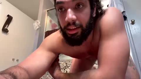 Snapshot of latinlover199518 chatting on 10-30-25, 10:10 latinlover199518 online show from 10-30-25, 10:10