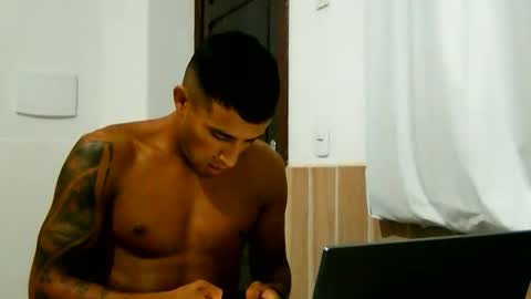 Snapshot of latinmarian chatting on 03-13-26, 09:05 latinmarian online show from 03-13-26, 09:05