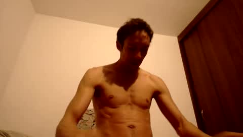 Snapshot of latinndexter chatting on 04-20-26, 12:02 DEXTER online show from 04-20-26, 12:02