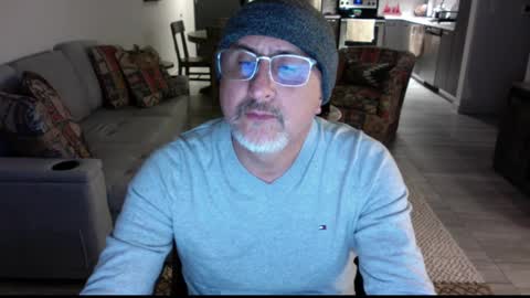 QS - INDEPENDENT MODEL online show from 02-24-25, 03:55