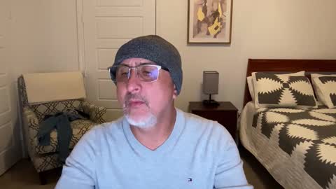 QS - INDEPENDENT MODEL online show from 10-16-25, 02:34