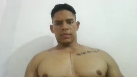 Snapshot of latinoxxl22cm chatting on 02-18-25, 03:31 latinoxxl22cm online show from 02-18-25, 03:31