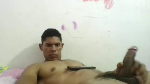 Snapshot of latinoxxl22cm chatting on 06-21-26, 06:27 latinoxxl22cm online show from 06-21-26, 06:27