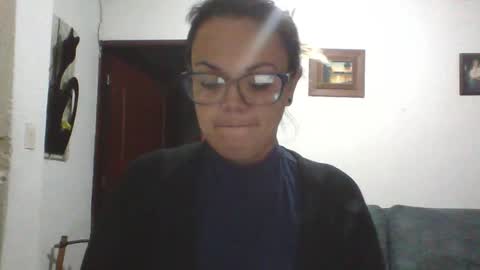 Laura online show from 02-15-26, 01:57