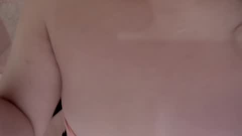 Laura online show from 02-11-25, 02:57