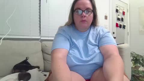 LauLauMa online show from 12-29-24, 11:40