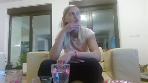 Snapshot of laura47_sweet chatting on 12-05-24, 04:44 LAURA ANNA online show from 12-05-24, 04:44