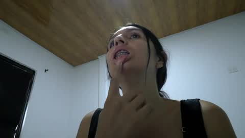 Snapshot of laura_1717 chatting on 07-13-26, 02:53 laura online show from 07-13-26, 02:53