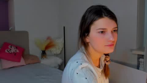 Laura online show from 02-10-25, 06:20