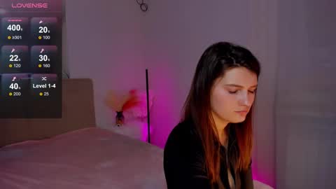 Laura online show from 02-21-25, 12:39