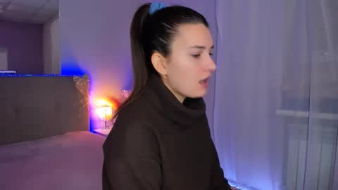 Laura online show from 02-20-26, 06:37