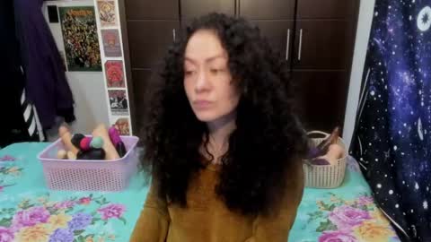  Wen  online show from 04-28-26, 02:55