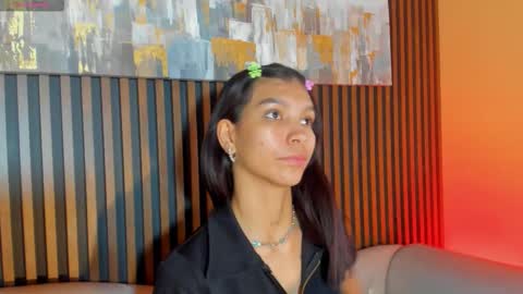 Laura online show from 12-18-25, 12:33