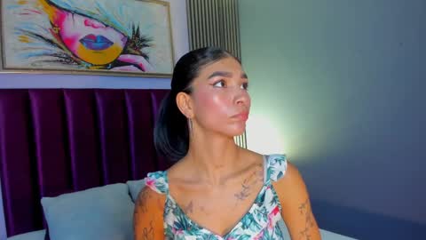 Laura online show from 04-05-26, 12:35