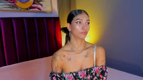 Laura online show from 04-14-26, 12:44