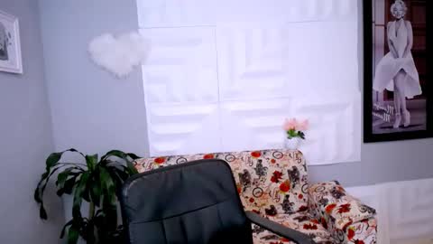 LAURA online show from 02-27-26, 03:12