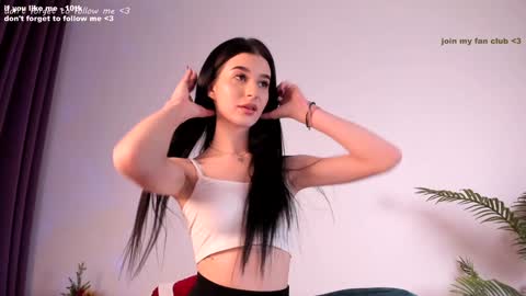 Laura online show from 12-05-24, 02:42