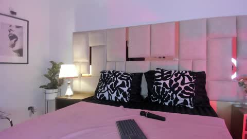 laura_dicardy online show from 05-22-26, 11:27