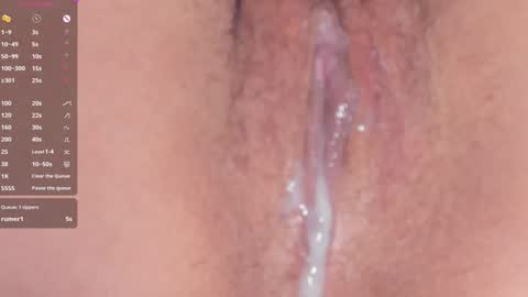Snapshot of laura_hills18 chatting on 01-24-25, 02:51 Lura online show from 01-24-25, 02:51