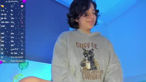 Snapshot of laura_hills18 chatting on 10-13-25, 11:10 Lura online show from 10-13-25, 11:10