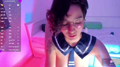 Snapshot of laura_hills18 chatting on 11-29-25, 11:08 Lura online show from 11-29-25, 11:08