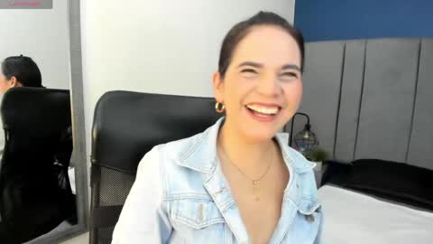 laura hotties online show from 04-27-26, 01:20