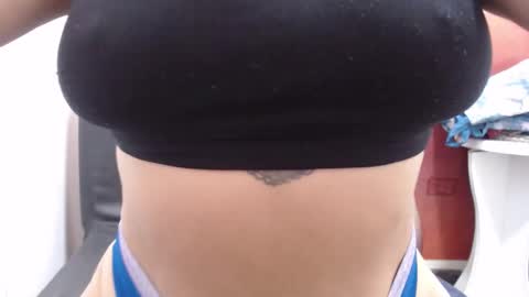  Laura  online show from 10-23-25, 01:43