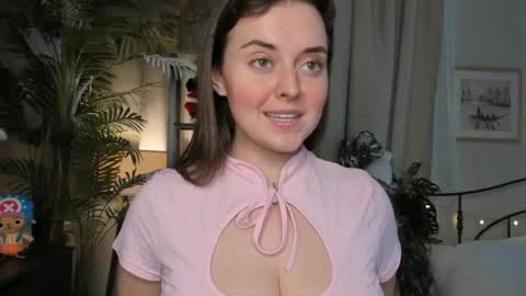 Snapshot of laura_mutti chatting on 05-06-26, 04:01 Samantha online show from 05-06-26, 04:01