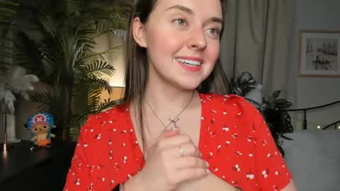 Snapshot of laura_mutti chatting on 05-08-26, 04:01 Samantha online show from 05-08-26, 04:01
