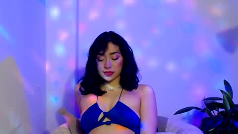 laura_pink01 online show from 02-11-25, 02:57