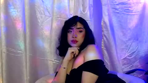 laura_pink01 online show from 02-13-25, 01:40