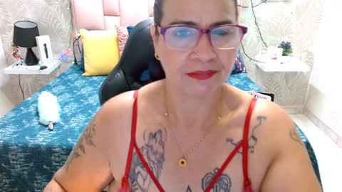 Laura online show from 12-27-24, 02:54