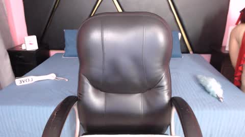 Laura online show from 01-29-25, 12:24