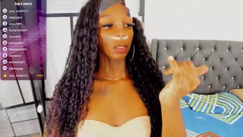 Snapshot of laura_sexo11 chatting on 10-27-25, 08:29 laura_sexo11 online show from 10-27-25, 08:29