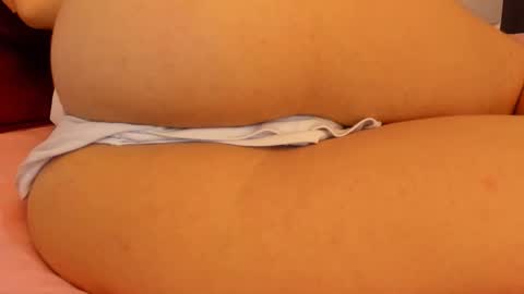 LAURA SOE online show from 12-22-25, 11:02