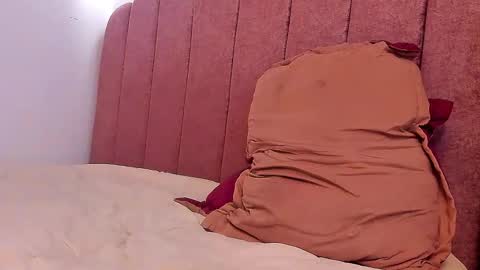 LAURA SOE online show from 02-28-26, 05:14