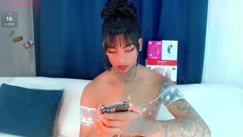 Laura online show from 02-08-26, 07:12